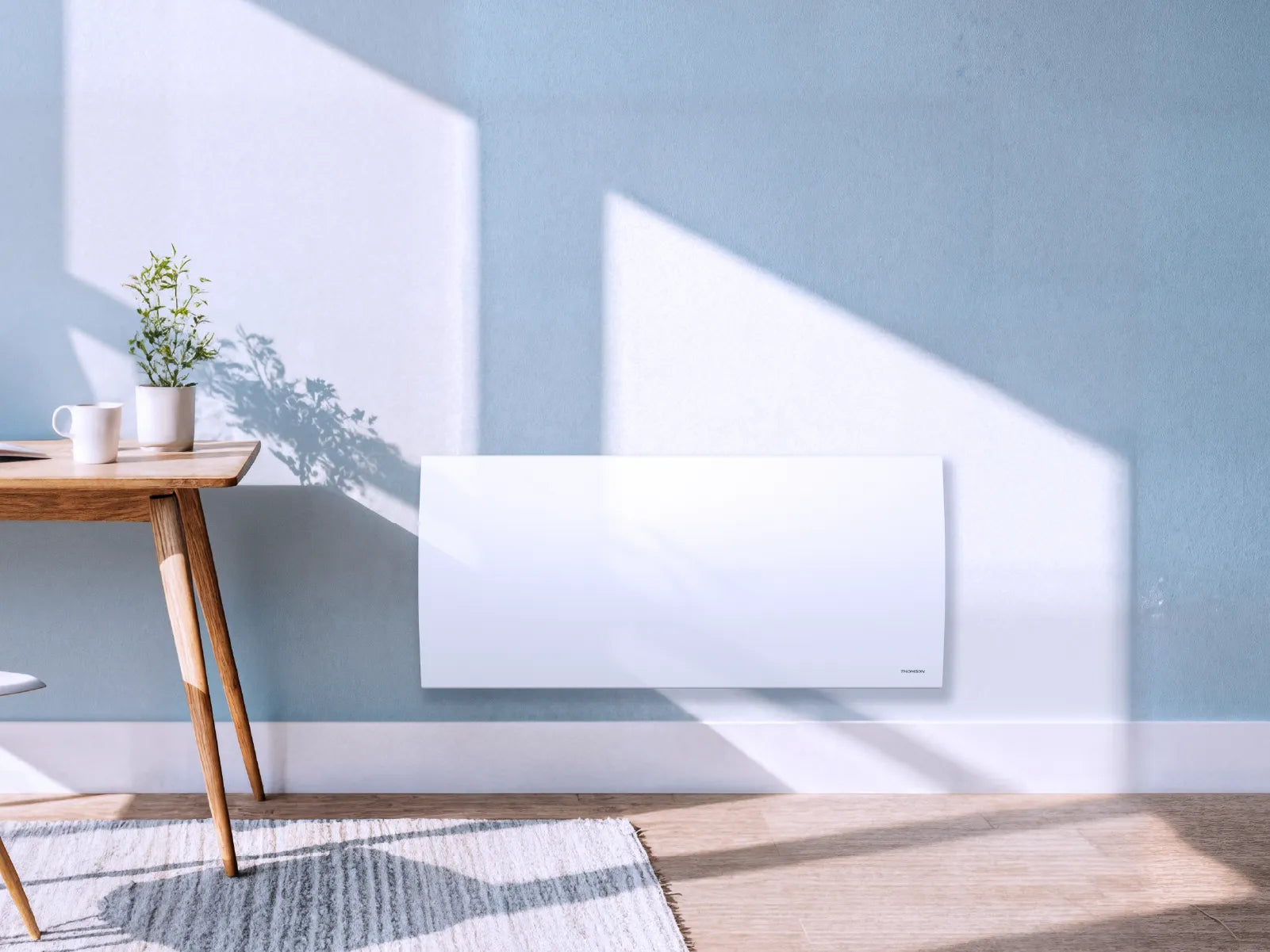 Radiateur à inertie sèche CLEO de Thomson dans un décor d'ambiance