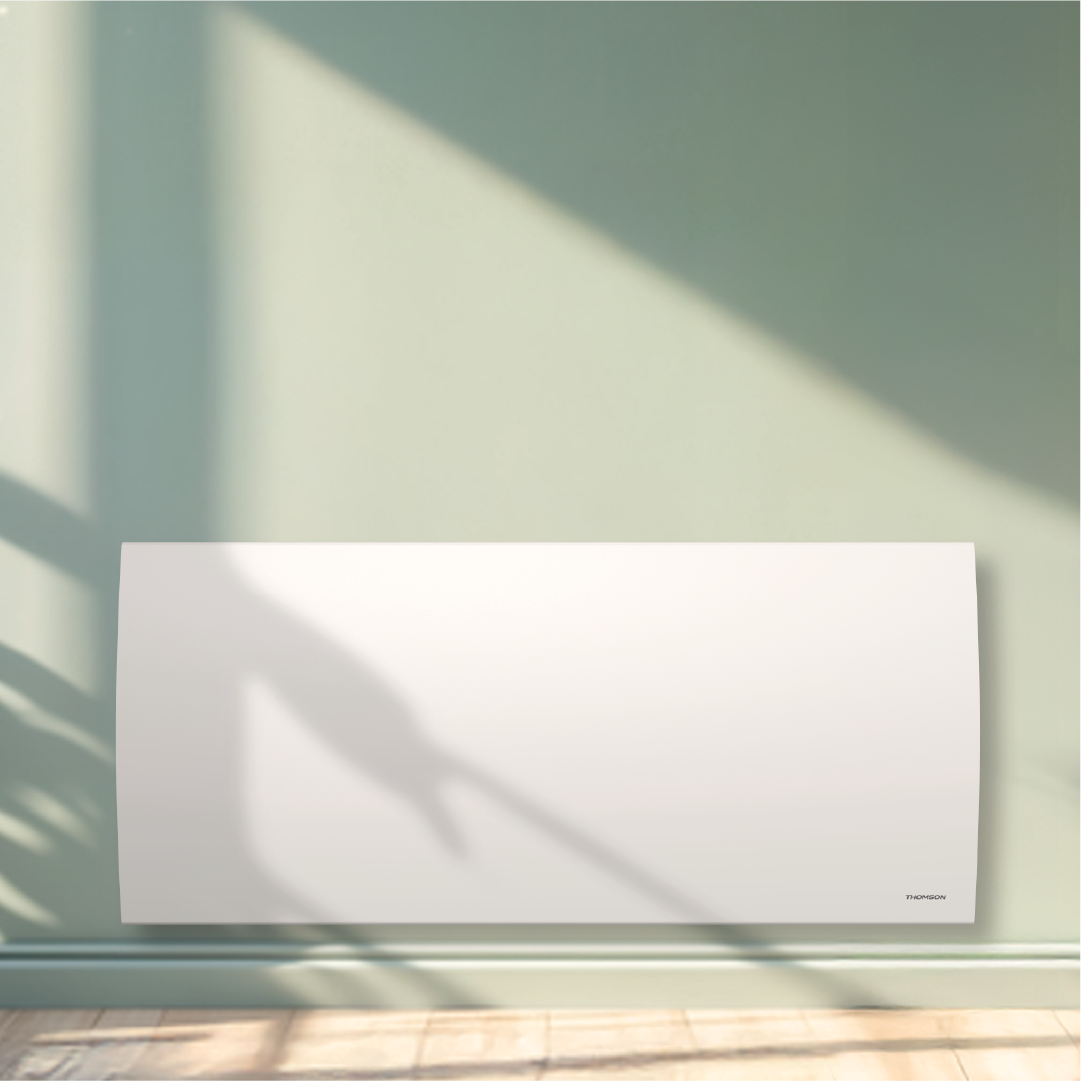Radiateur électrique CLEO de la marque Thomson d'une puissance de 2000W dans une image d'ambiance 